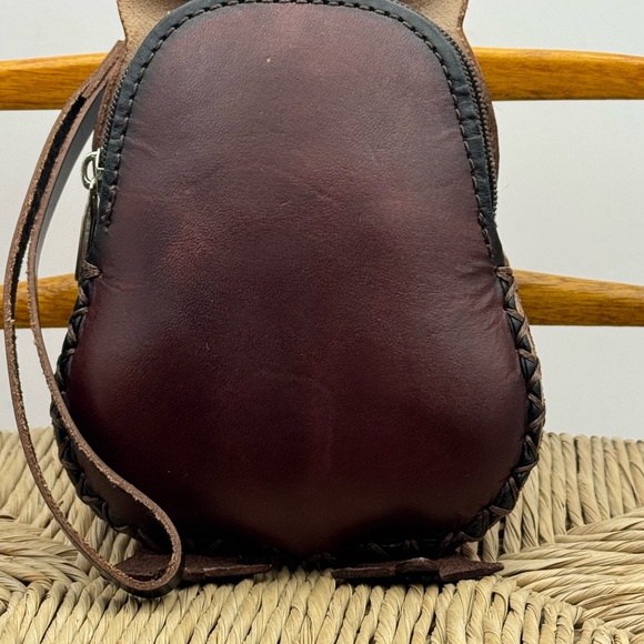 Rustic Southwest HandTooled Leather Owl Wristlet/Coin Purse - Picture 9 of 15
